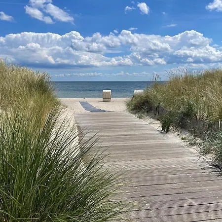 Familienurlaub An Der Kueste Fuer 10 Personen بيت للعطل Großenbrode